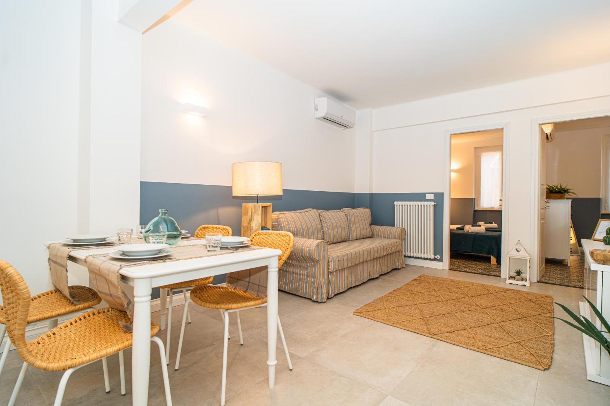 H H Moneglia Il Vicolo Apartment Luaran gambar
